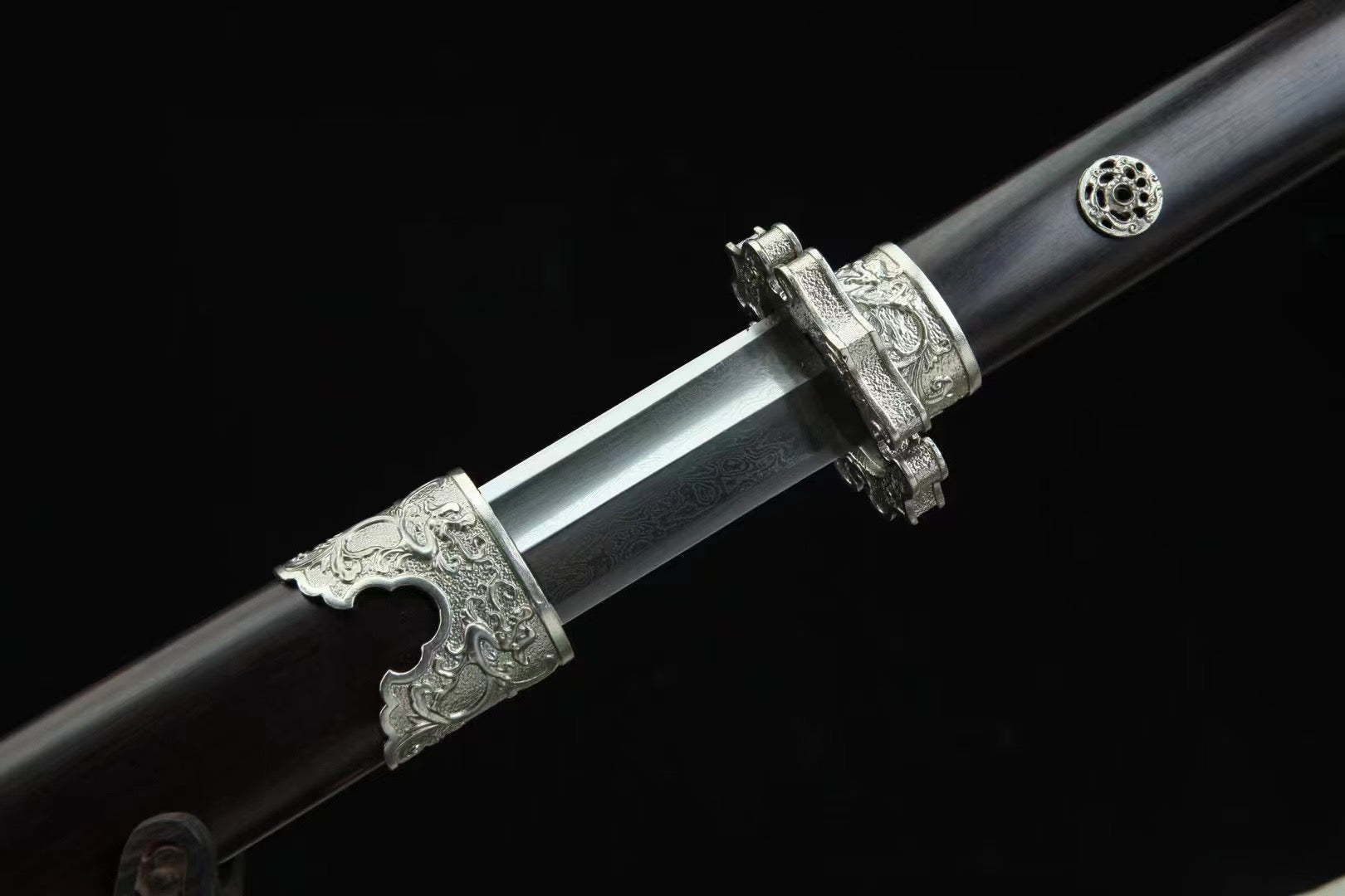 Hand-forged precious sword  battle sword battle saber